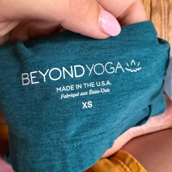 Beyond Yoga Refocus Crop Tank - Size XS - Picture 3 of 3
